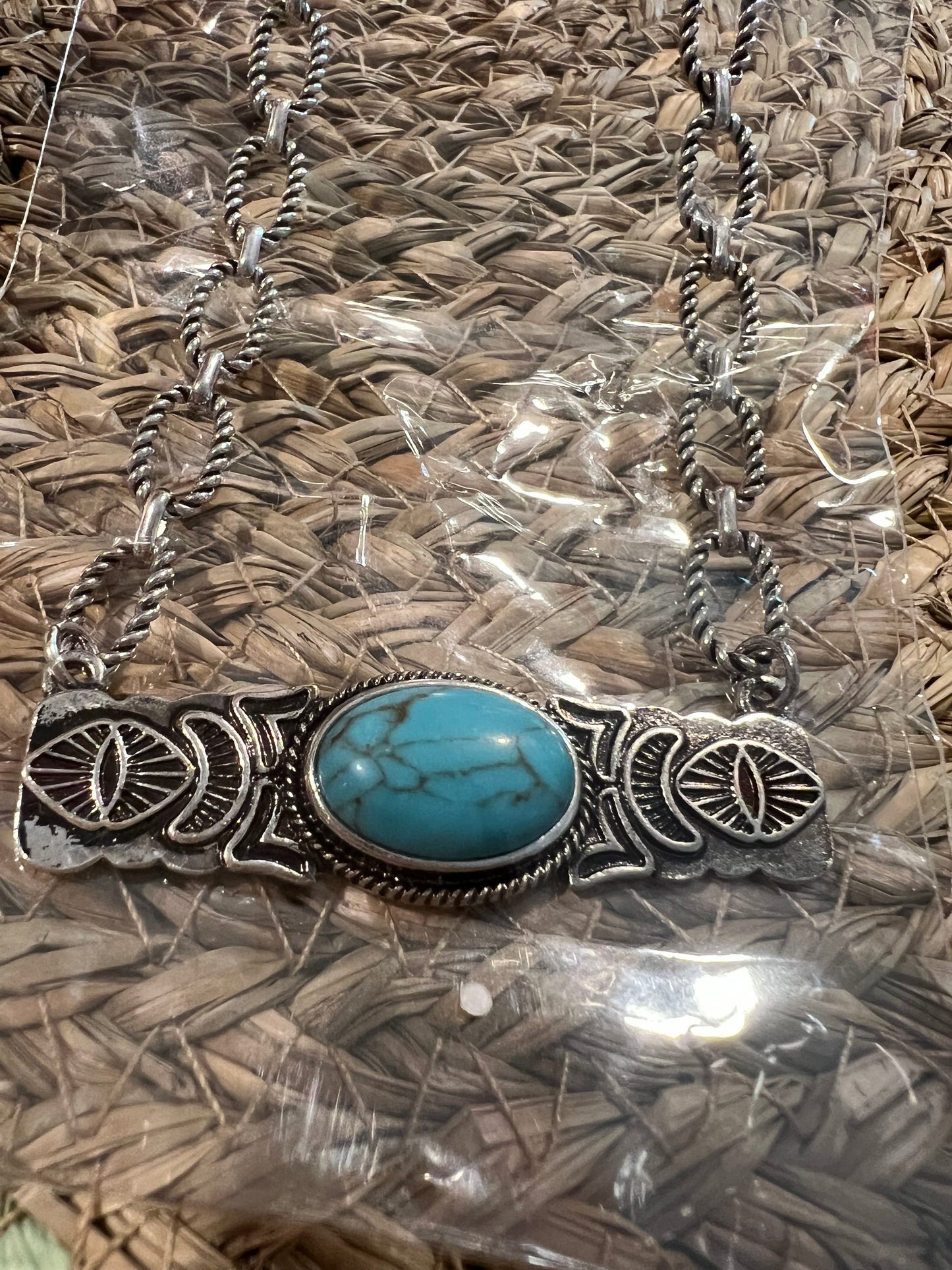 Silver and turquoise stone plate necklace