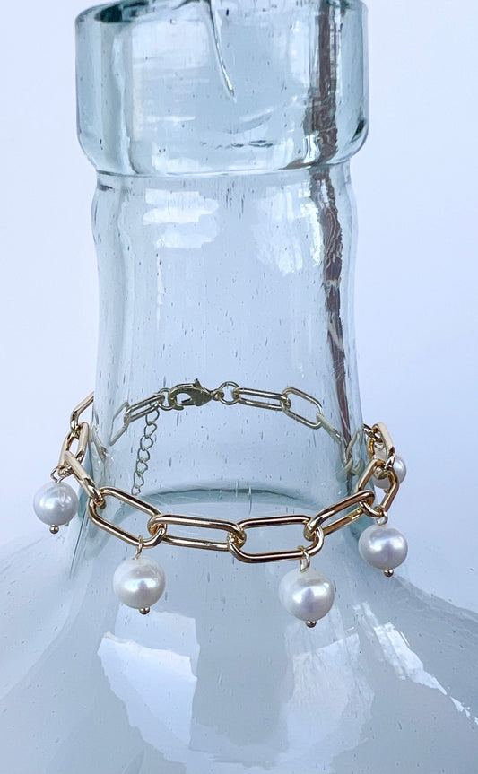 The Elle Gratitude Pearl Charm Bracelet
