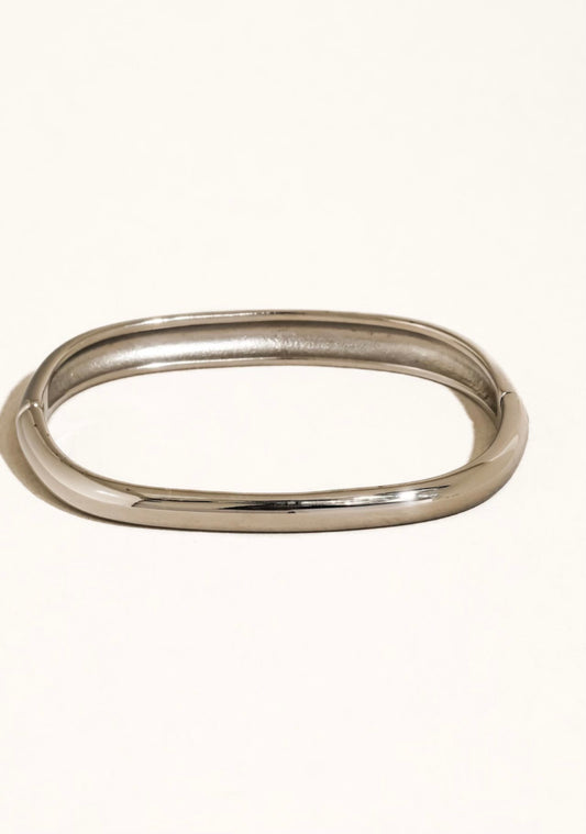 ✨ “A simple shine with a faithful reminder.”