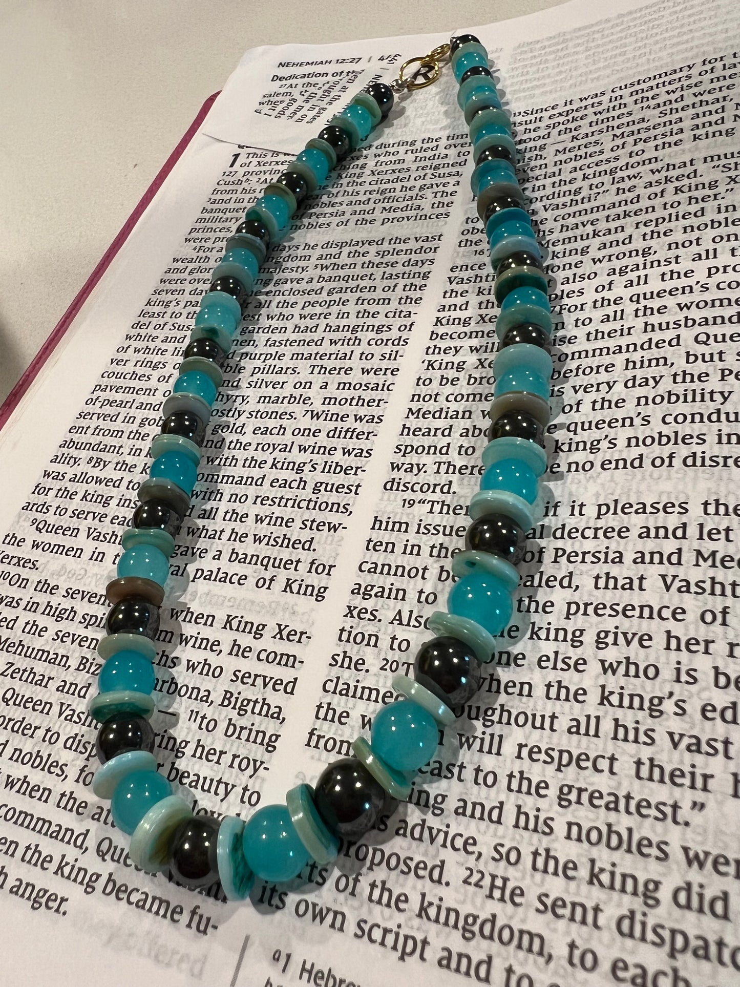 💧 “Be still, and know that He is God.” Psalm 46:10 💧