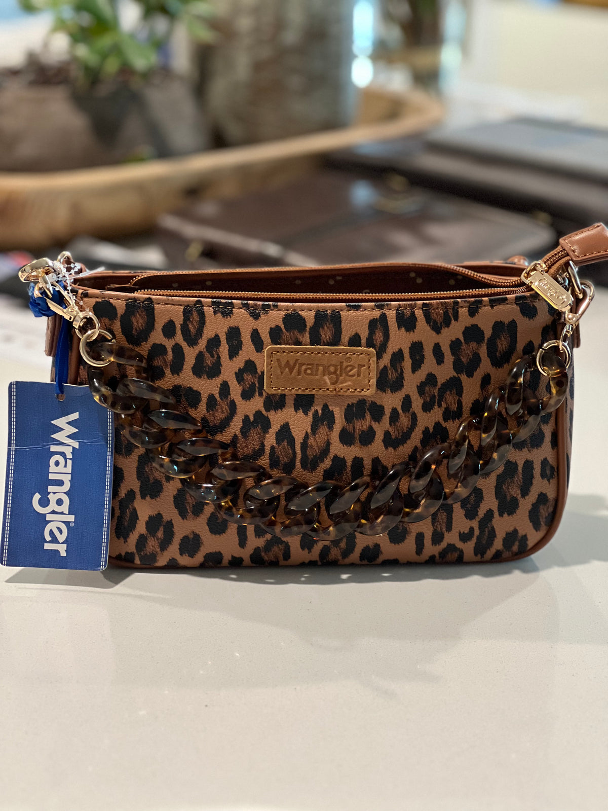 Crossbody Wrangler branded - beautyyyyy fullll Leopard crossbody