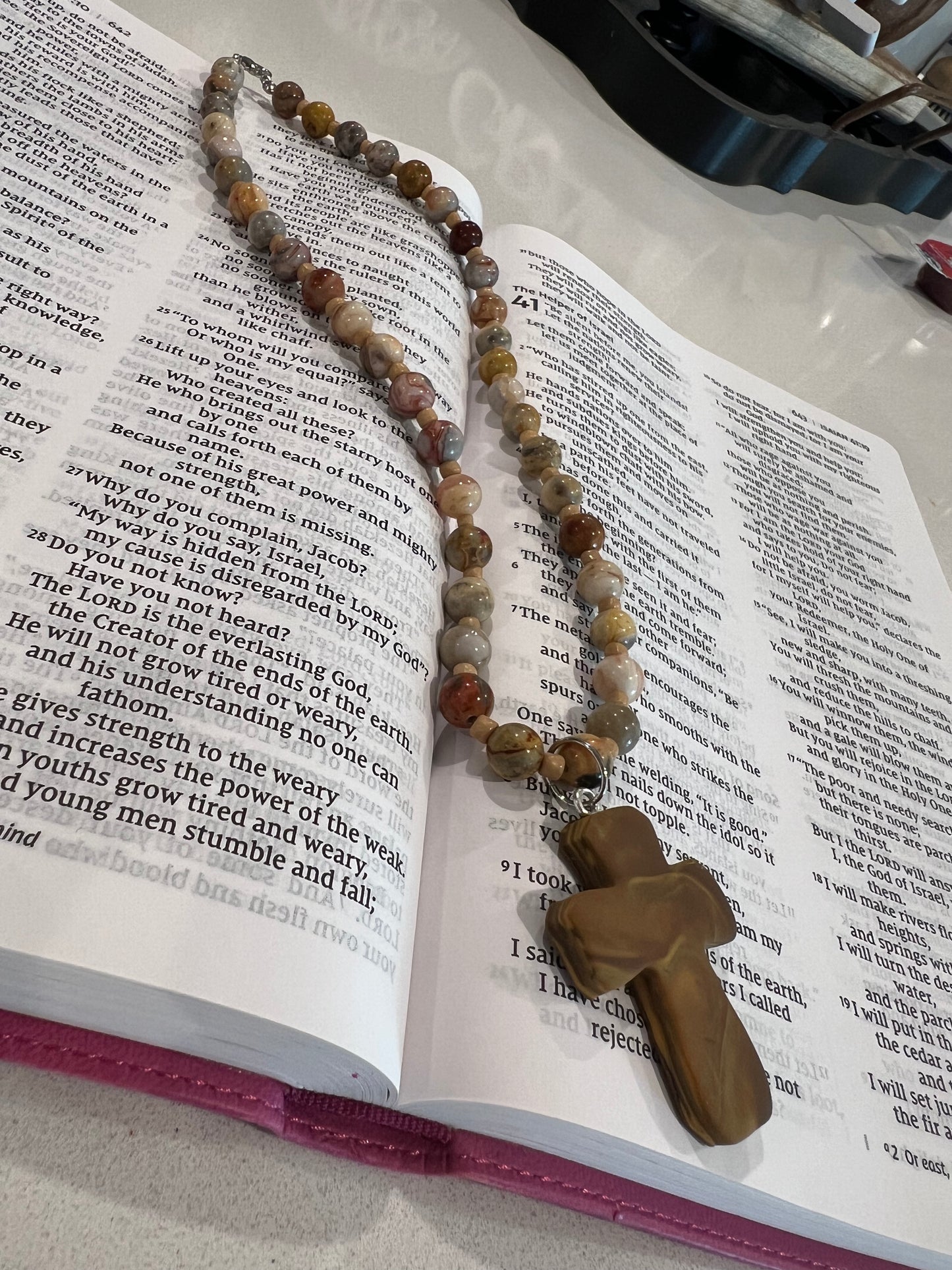 The Grace that never fades, even as seasons change Necklace